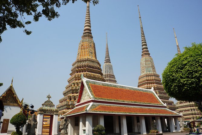 Bangkok’s Sacred Temples & Local Culture Half-Day Tour - The jewelry-factory warning