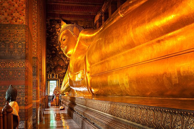 Bangkok’s Three Iconic Temples: Wat Traimit, Wat Pho & Wat Arun - What to wear and how to pace the morning