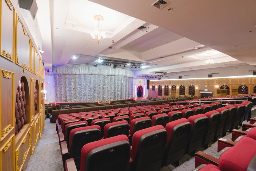 Bangkok: Skip-the-Line Golden Dome Cabaret Show Tickets - Key points to know before you book