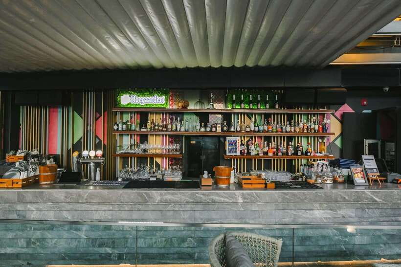 Bangkok: Sky on 20 Rooftop Bar With Free Flow Drinks - Planning the best time for Bangkok’s skyline