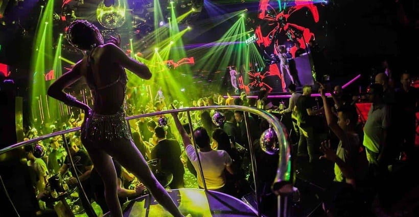 Bangkok: Soi Cowboy, Nana, Soi 11, Rooftops, Clubs & Go Go’s - Sukhumvit 11 and the late-night route