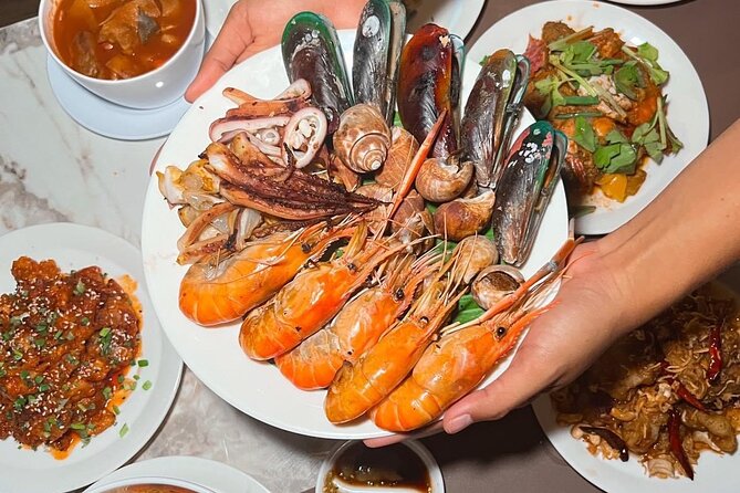 Bangkok Sunset or Evening Dinner Cruise (The Planet Cruise) - Sights from the river and small moments to expect