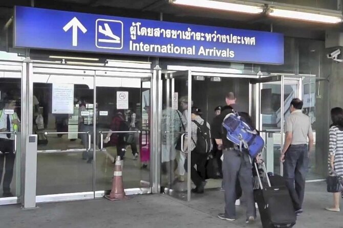 Bangkok Suvarnabhumi Airport Private Transfer – Toll Included - Meeting your driver at Suvarnabhumi Airport