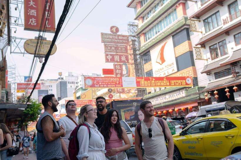 Bangkok: Talad Noi Hidden Gems & Street Food Adventure - Chow Sue Kong Shrine, About 200 Years of Local Faith