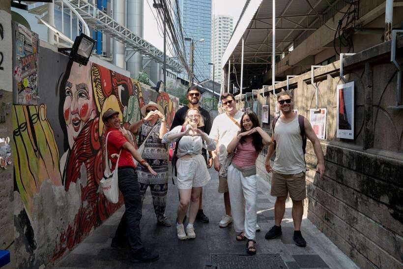 Bangkok: Talad Noi Hidden Gems & Street Food Adventure - Hong Sieng Kong and the Walk Toward Chinatown
