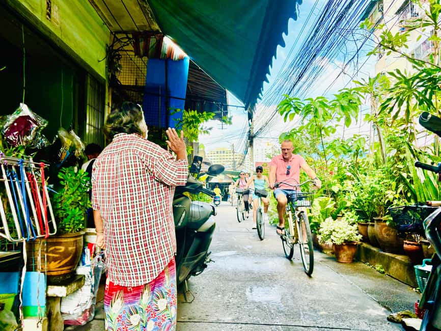 Bangkok: Temples, Canals & Local Life Bike Tour - What the canals and backstreets reveal