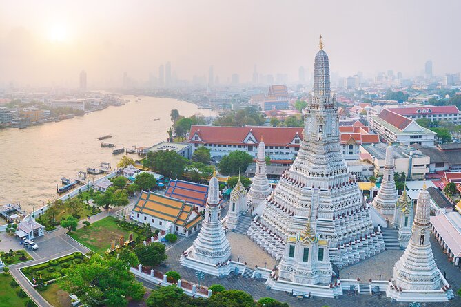 Bangkok: The Grand Palace, Wat Pho, and Wat Arun Walking Tour - Wat Arun: a strong finish by the river