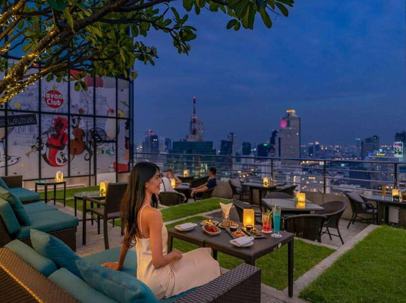 Bangkok: ThreeSixty Rooftop Bar at Millennium Hilton - The terrace is best for fresh air and photos