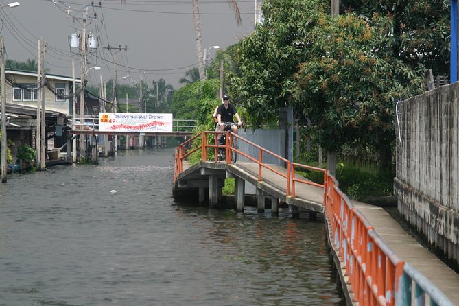 Bangkok Tour by Boat and Bike - Who will enjoy this day most