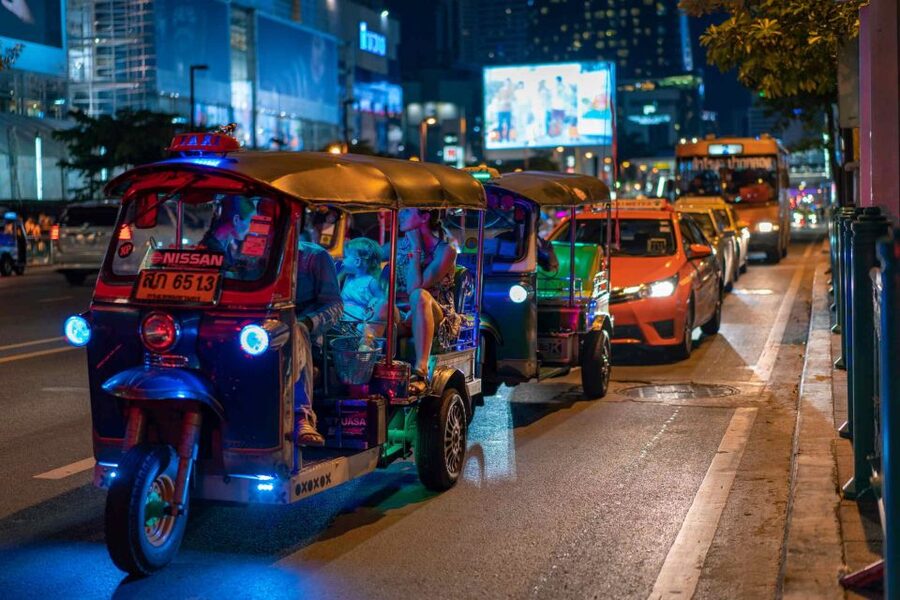 Bangkok: Travstore Original Bangkok Discovery Tour - Why this route works for a first Bangkok evening