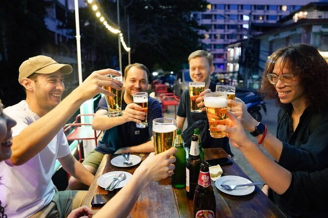 Bangkok Tuk Tuk Night Tour with food & drinks in Siam & Silom - Why this Bangkok night tour works