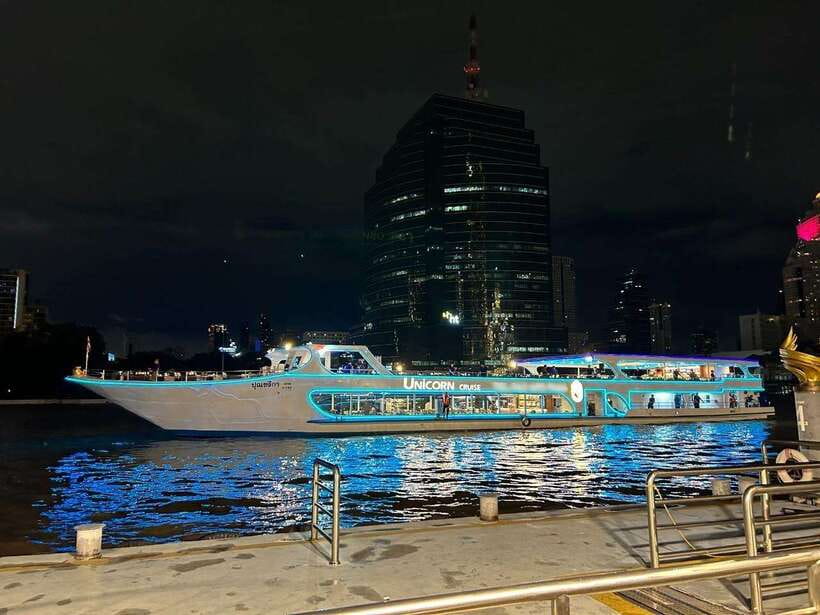 Bangkok: Unicorn Chao Phraya River Dinner Cruise - Starting at ICONSIAM Pier 4