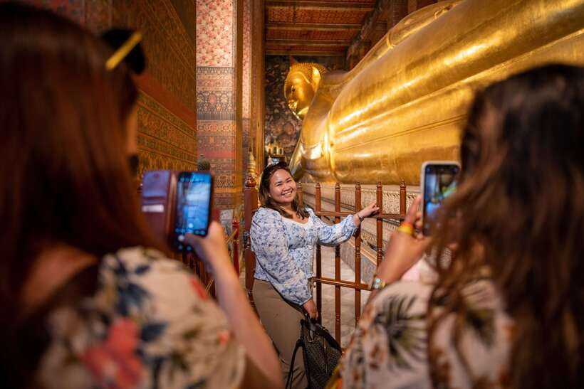Bangkok: Wat Pho and Wat Arun Guided Walking Tour - Dress rules and practical comfort