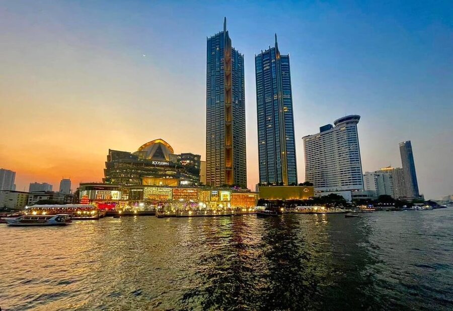 Bangkok with a Private Car and Driver Customizable Tours - Private transport, group size, and waiting time