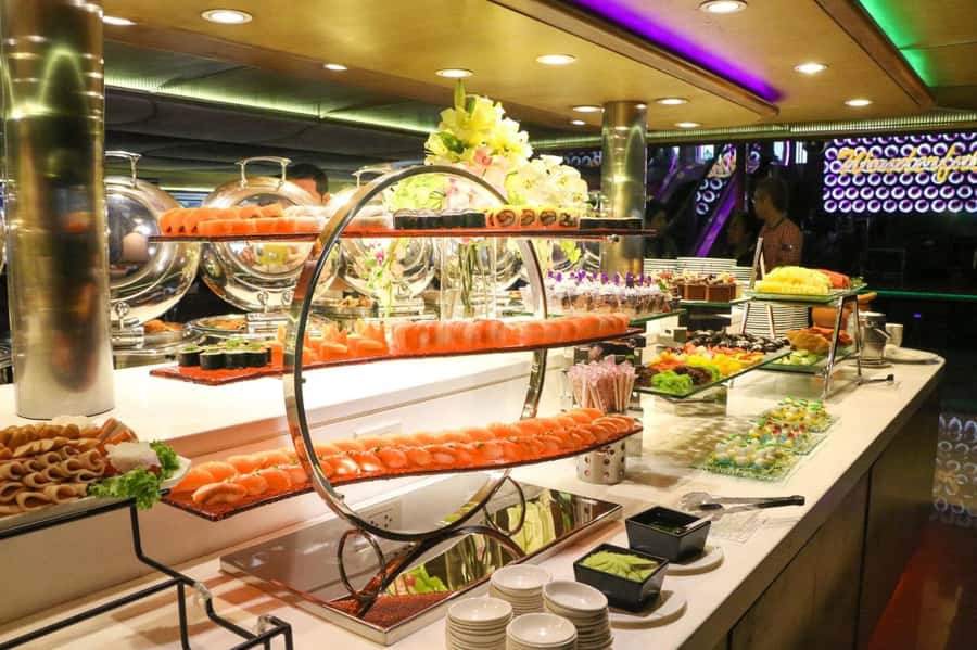Bangkok: Wonderful Pearl Dinner Cruise and Live Performance - Is $54 a fair price?