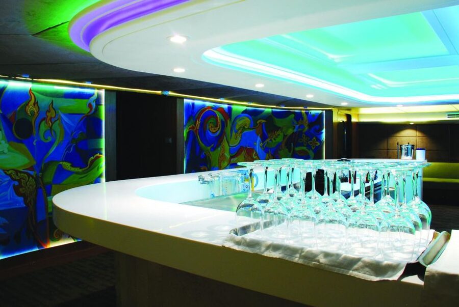 Bangkok: Wonderful Pearl Dinner Cruise at River City Pier - Dinner between Memorial Bridge and Rachawongse