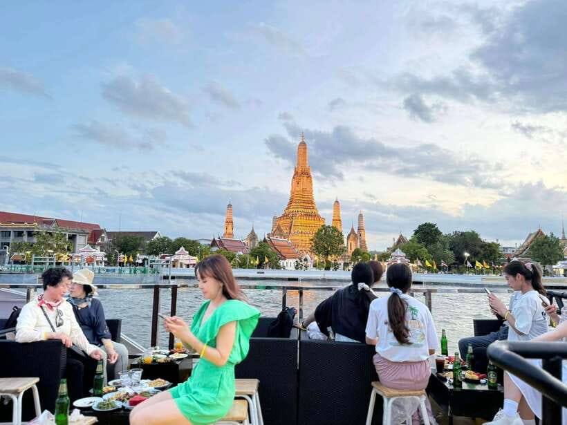 Bangkok: Yodsiam Sightseeing Cruise Snacks & Unlimited Beer - What This Bangkok Cruise Really Is