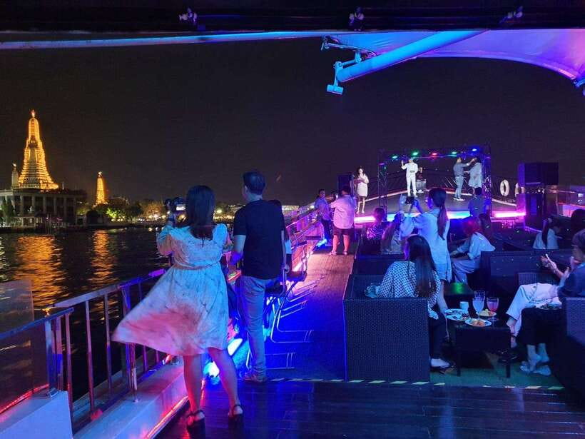 Bangkok: Yodsiam Sightseeing Cruise Snacks & Unlimited Beer - Unlimited Beer, Soft Drinks, and the Snack Buffet