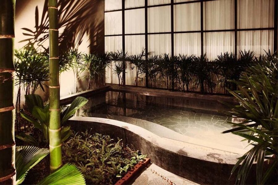 Bangkok: Yunomori Sukhumvit Onsen Hot Springs Spa Pass - Sauna and steam room time