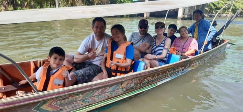 Boat Tour of Damnoen Saduak Floating Market - The sales stops and shopping pressure