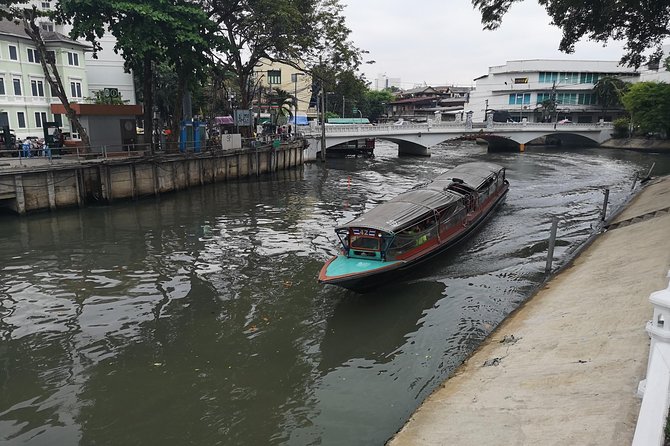 CHOB Bangkok Walking Tour (Talking + Walking + Eating) - Food stops that make the city easier to understand