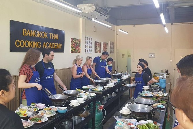 Choose 5 Dishes: Half-Day Cooking Class in Sukhumvit with Market Tour - Why this Bangkok cooking class works so well