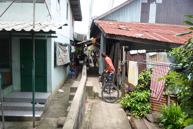 Colors of Bangkok - Starting at Rama III and getting ready to ride