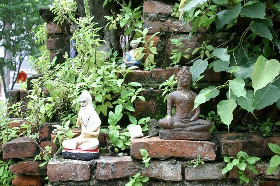 Colors Of Bangkok: 4-Hour Small Group Bike Tour - Wat Bang Krasop and a Neighborhood School
