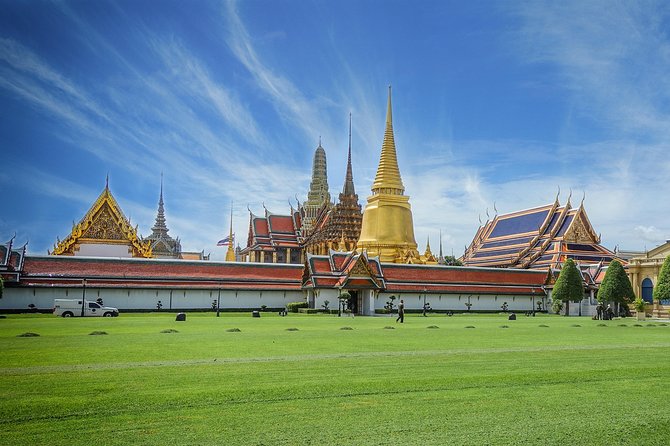 Cultural Treasures of Bangkok: Temples & Royal Palace Tour - Morning or afternoon: which departure works best