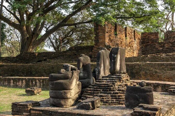 Day Tour of Ayutthaya and Bang Pa In - Finding the Tree Buddha at Wat Mahathat