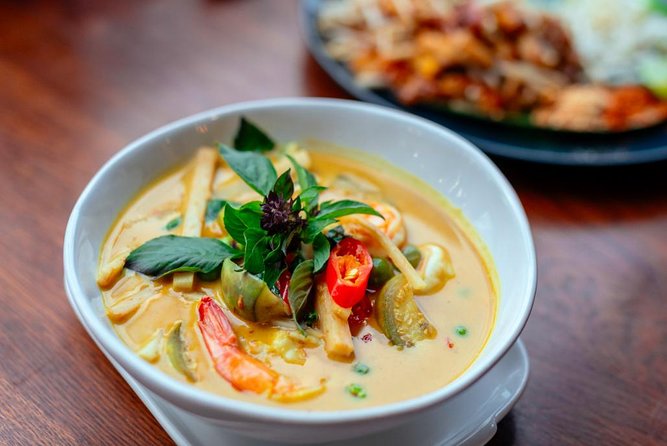 Drinks & Bites in Bangkok Private Tour - The holy-basil dish on Soi Phetchaburi 5