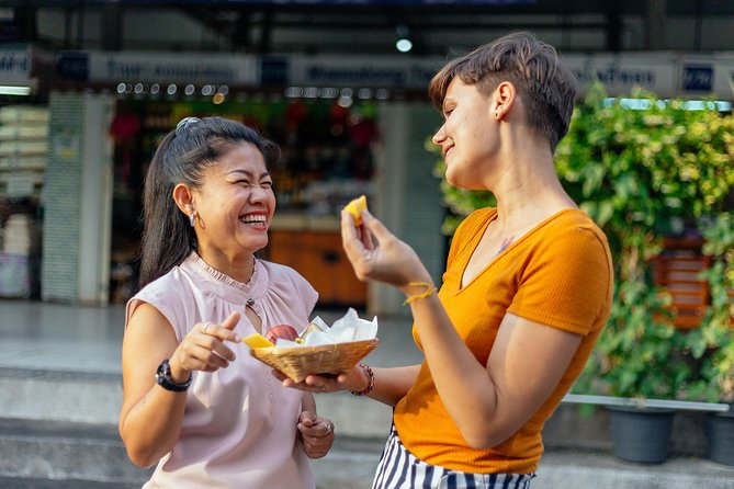 Drinks & Bites in Bangkok Private Tour - Chicken rice and local customs
