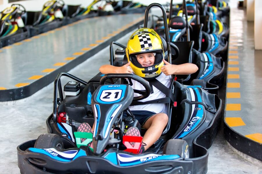 EasyKart Bangkok (RCA Plaza) : Go-Kart Racing Experience - Safety gear and the pre-race briefing