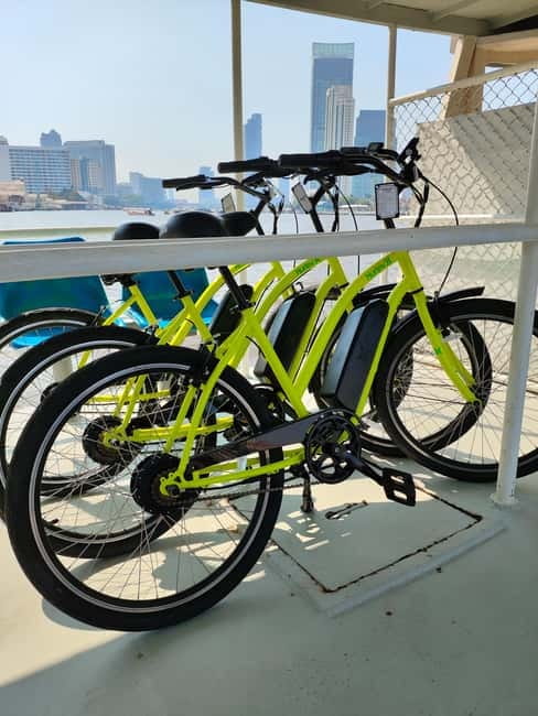 Electric Bike Tour - Chinatown beyond the main shopping streets