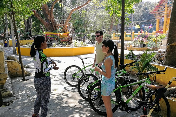 Explore Bangkok by Bike & Boat with Lunch - Guide quality and the value of a small group