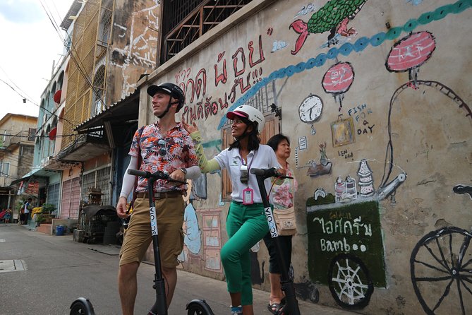 Explore Bangkok by E-Scooter & Try Street Food - Wat Prayurawongsawat and the riverside old town
