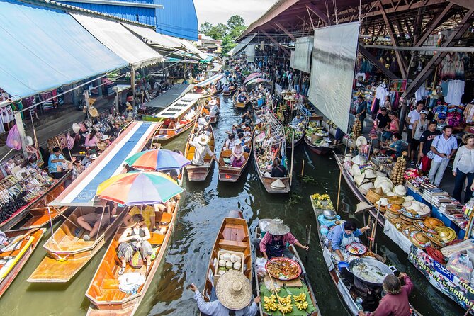 Famous Markets Tour: Maeklong Railway & Damnoen Saduak Floating - The canal ride to Damnoen Saduak