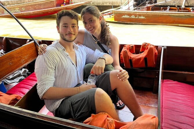 Floating and Railway Markets Private Tour - Seeing how coconut sugar is made