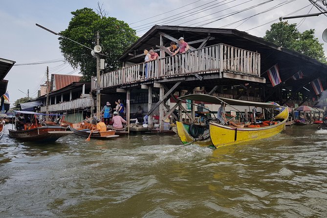 Floating Market Damnoen Saduak and Meklong Railway Market: Half Day Tour - What the $120.81 price really buys