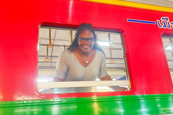 Floating Market & Train Market Private Tour(Premium Service) - The guides are part of the value