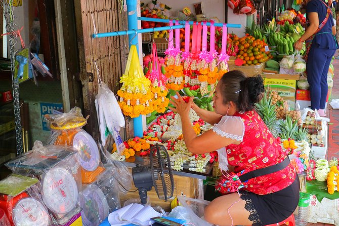 Flower Market & Floral Art: Multilingual Private Tour [EN/others] - Wat Kalayanamitr and the Sam Por Kong Buddha