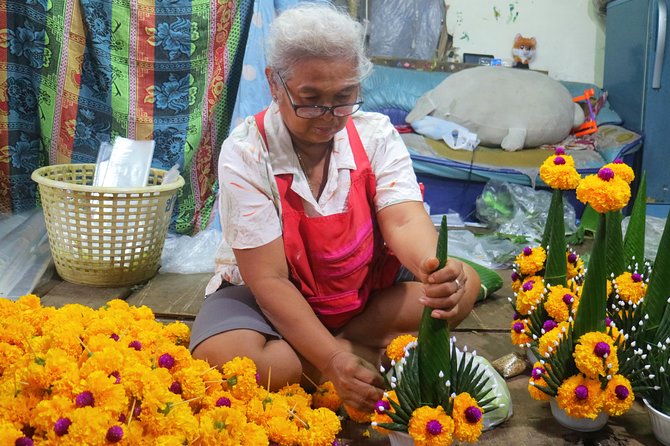 Flower Market & Floral Art: Multilingual Private Tour [EN/others] - Guanyin Shrine and the Chinese side of Bangkok