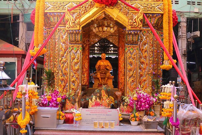 Flower Market & Floral Art: Multilingual Private Tour [EN/others] - Santa Cruz Church and the Kudi Chin neighborhood