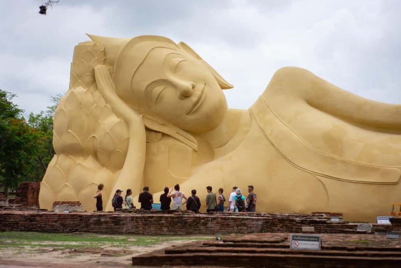 From Bangkok: Affordable Ayutthaya Highlights Tour - Wat Phra Si Sanphet and Ayutthaya’s royal center