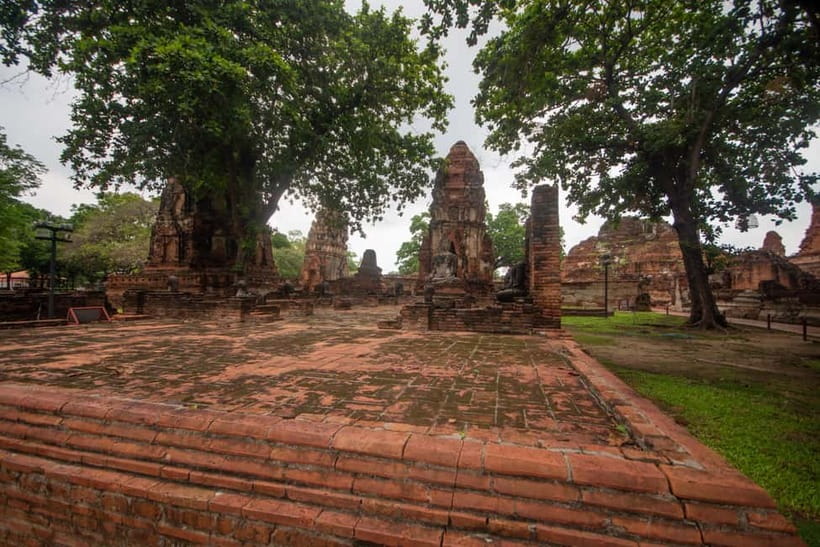 From Bangkok: Affordable Ayutthaya Highlights Tour - The local restaurant stop and extra costs
