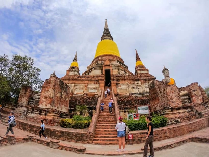 From Bangkok: Ayutthaya & Ayothaya Floating Market Day Trip - How the eight-hour schedule feels