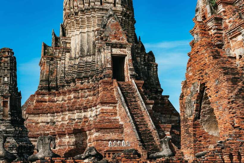 From Bangkok: Ayutthaya Temples Guided Tour with Lunch - Wat Phra Sri Sanphet at the royal complex
