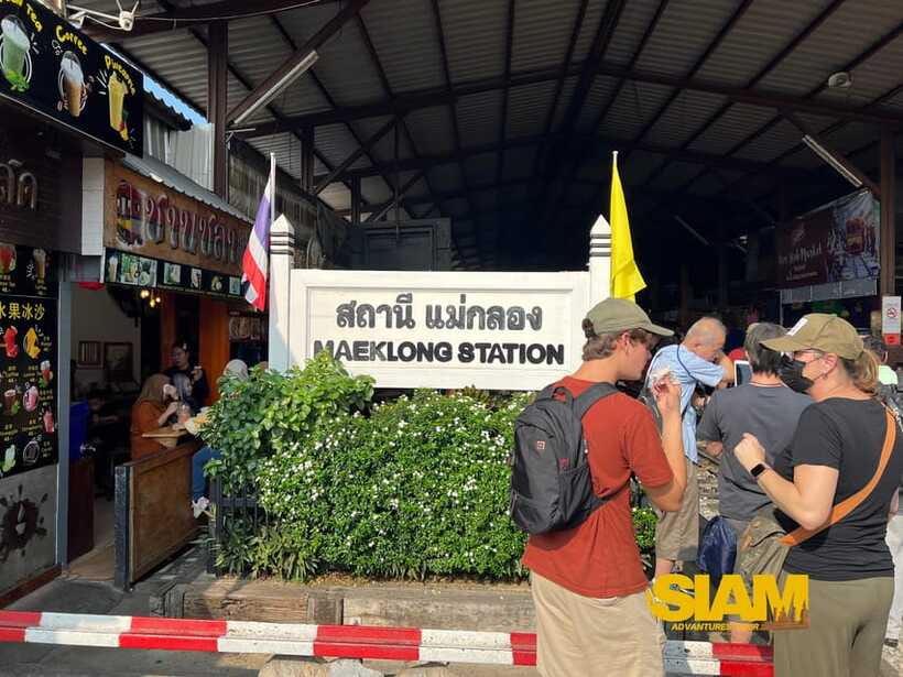 From Bangkok:Damnoen Floating Market and Railway Market Tour - Is $40 good value?