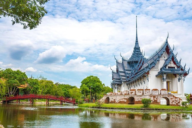 From Bangkok : Muang Boran - The Ancient City of Samut Prakan - Entering Muang Boran at 1 p.m.