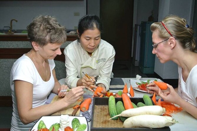Full Day Professional Thai Fruit and Vegetable Carving Class - What the $171 price includes